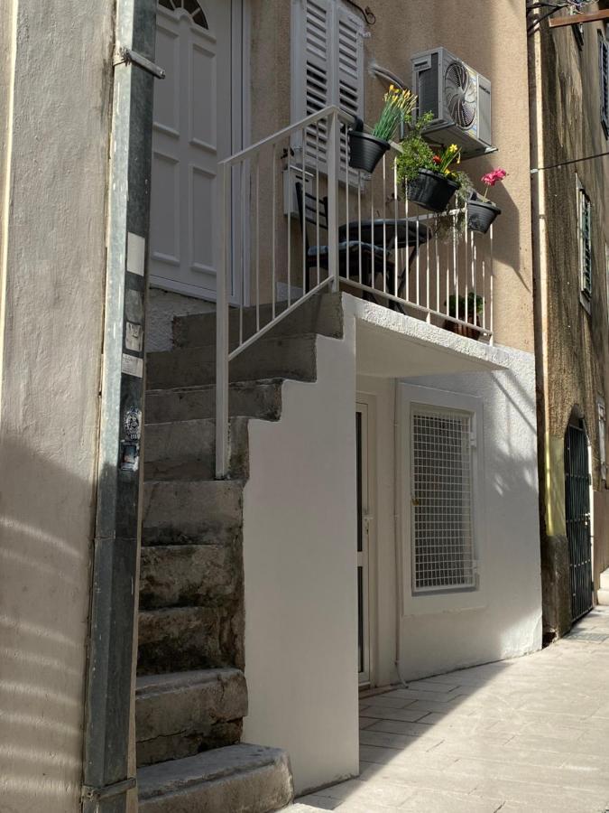 Apartments Calla Makarska Exterior foto