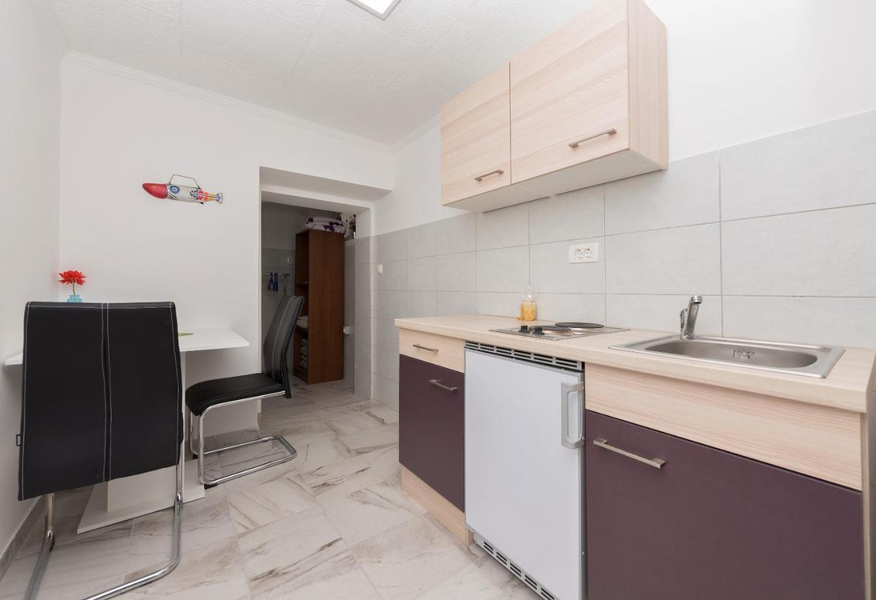 Apartments Calla Makarska Exterior foto