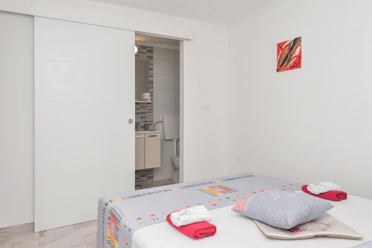 Apartments Calla Makarska Exterior foto