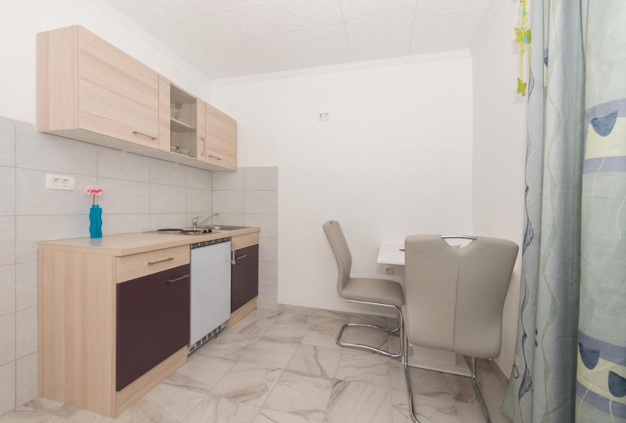 Apartments Calla Makarska Exterior foto