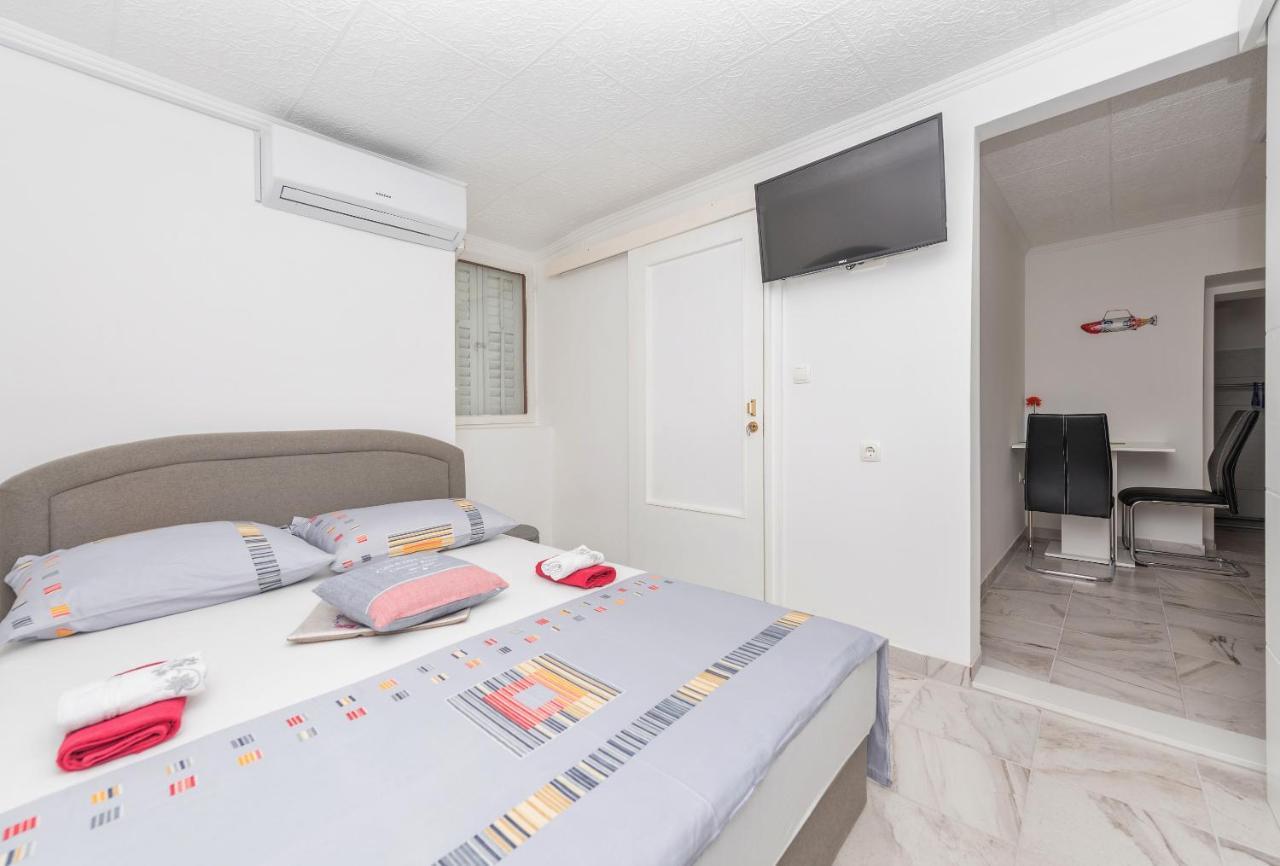 Apartments Calla Makarska Exterior foto